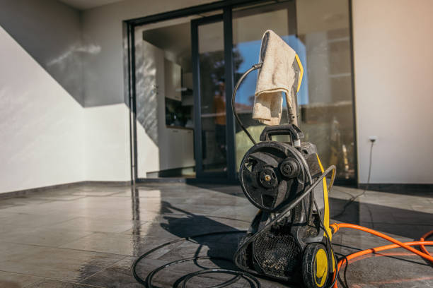 Best Driveway Pressure Washing  in Highland, MD
